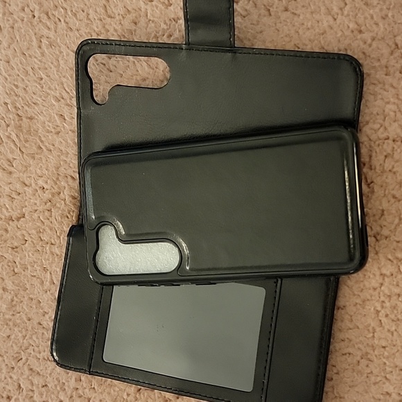 Samsung galaxy S23 xs wallet case - Picture 5 of 6